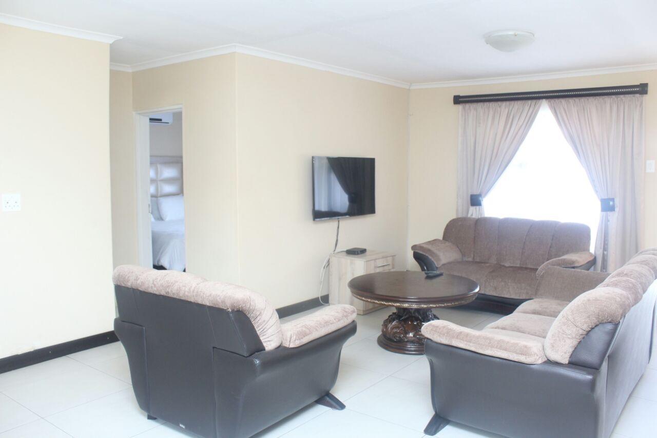 Mbopha Guest House Ulundi Exterior foto